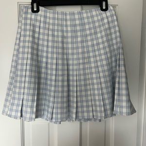 Brandy Melville Blue and White Pleated Skirt